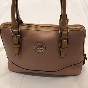 Giani Bernini Women’s Handbag Shoulder bag . High 10 inch wide 13 inch